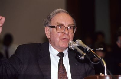 What Berkshire Hathaway’s Latest 13F Says About Who’s Swimming Naked